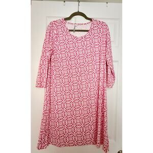 Lulu-B pink and white geometric print dress. Size Large.